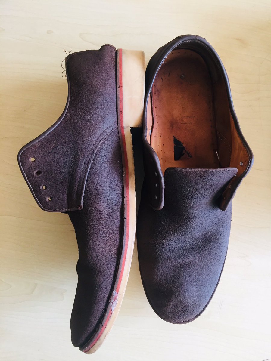 ShoeguruLaundry's tweet photo. Suede & Leather Treatment and Restoration Before vs After Guru-fixation @candacy_rutendo @Seandon23rd @DocLoveMagwaza @TonteyP @fortunechasi @advocatenbm @wella_z @DeekayKanoz #leather #suede #colorrestoration #maskup #black #savewater #saveelectricity #goinggreen #smartclimate https://t.co/OCG6s51vYM