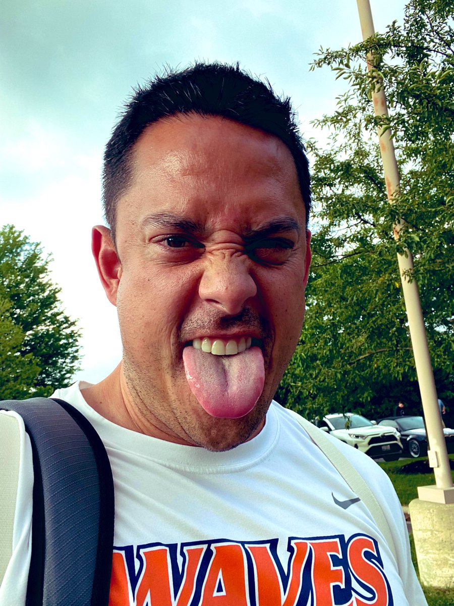 BRo32's tweet photo. From Roseville to Louisville, Indy to Chicago … the 1st round of the post-pandemic recruiting tour is complete.
Next up: Dialing for ballers. 📲📳
#PhoneLinesOpen #NotYetThough #ItStartsTomorrow
#LikeMyDiet https://t.co/zBXDB5gxTe