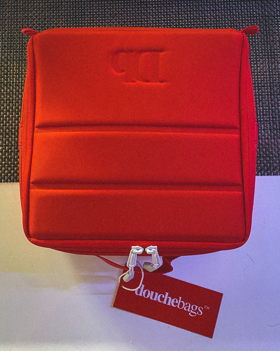 karumadis's tweet photo. I just love camera gear! I’m a big fan of douchbags bag company and their camera bag inserts are great! Fits my Nikon z6 with 24-70 2.8 and Sigma 135 mm 1.8 @Db_journey #douchbags #nikon #cameragear #photography #photographygear #sigma #camerabag https://t.co/1m7uaXSi2F