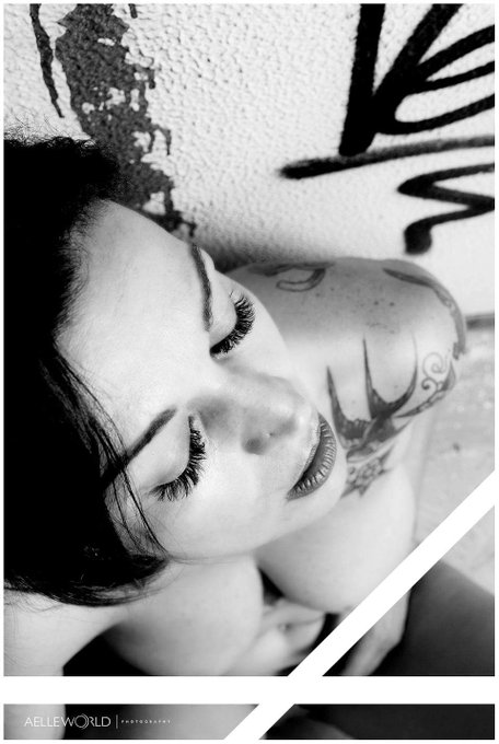 Aspetto solo te ... https://t.co/qm4LEePl7d @MondoCamGirls  #sexy #erotismo #sensualart #eeotique #camgirl<a class="tags" target="_blank" title="On Twitter" href="/?out=eyJ0eXAiOiJKV1QiLCJhbGciOiJIUzUxMiJ9.eyJpYXQiOjE3MjA4MTc4NDQsImlzcyI6InR3cG9ybnN0YXJzLmNvbSIsIm5iZiI6MTcyMDgxNzg0NCwiZXhwIjoxNzUyMzUzODQ0LCJyZWRpcmVjdF91cmwiOiJodHRwczovL3R3aXR0ZXIuY29tL01vbmRvQ2FtR2lybHMifQ.YHCRvOw2LMz6r9h4Nlcf2w6ztouWg7yTYuM9tC1HNixh5MBnuYI5vAlEJ-dgfq55bhz-kf3DiV0eiTrnTv5p8Q">@MondoCamGirls</a><a href="/tag/sexy"class="tags"><span>#sexy</span></a><a href="/tag/camgirl"class="tags"><span>#camgirl</span></a><a href="/tag/erotismo"class="tags"><span>#erotismo</span></a><a href="/tag/sensualart"class="tags"><span>#sensualart</span></a><a href="/tag/eeotiqu"class="tags"><span>#eeotiqu</span></a>