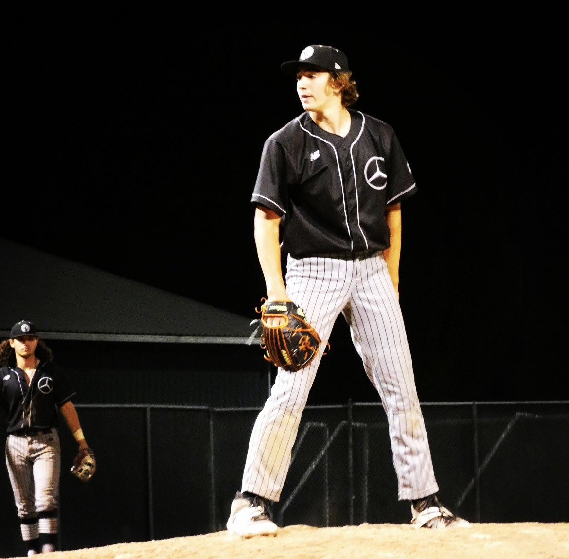 Benz_Baseball's tweet photo. ICYMI 🏆

‘22 INF @VinnySalvione (@PortlandBSB) 
1️⃣5️⃣ for 2️⃣3️⃣👀 22B, 23B, 💣, 7RBI, 8R
‘21 C @Justinstransky1 (@lcdevilsbase) 
6️⃣ for 1️⃣3️⃣ 2B, 💣, 5RBI, 4R
‘21 INF @alechighland (@SkagitBaseball) 
5️⃣ for 1️⃣4️⃣ 2B, 3B, 💣 
‘23 RHP @tyalleman2023 (UC)
2️⃣-0️⃣, 8️⃣IP, 1 ER, BB, 1️⃣0️⃣K https://t.co/d5JnZjIAR8