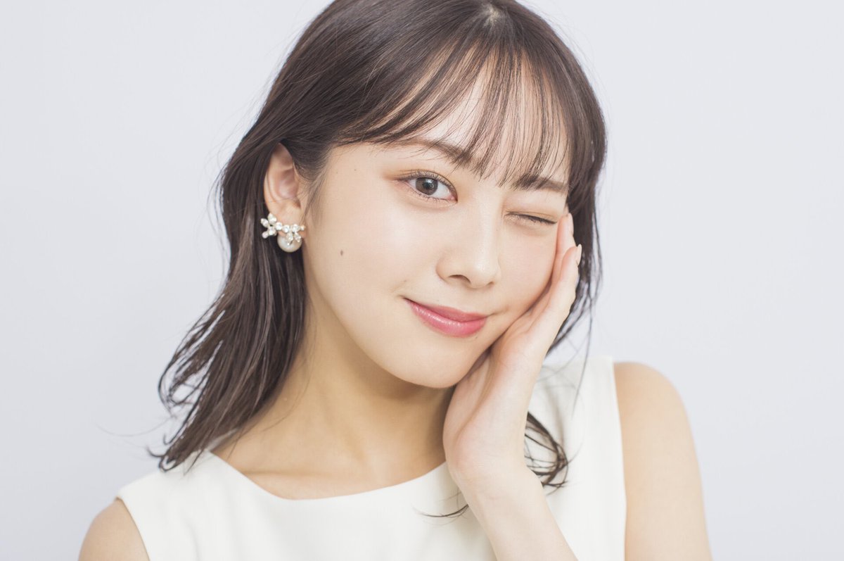 andooooodna's tweet photo. ウインク綺麗すぎる🥰
将来アナウンサーになりそう
#ミス青学 https://t.co/ybGTmtjK3t