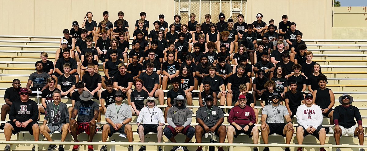 coach_patten's tweet photo. JV and Freshman Huskies giving up a week to work, sweat and improve as a team. Mission accomplished. @Husky_Football7 https://t.co/HHIR41SbGY