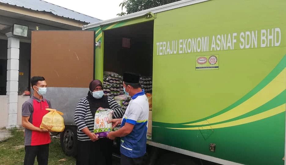 Faisal Rahim On Twitter Ya Memanglah Lori Zakat Tak Sebesar Lori Syed Saddiq Masa Bagi Bantuan Makanan Tapi Institusi Zakat Ni Bantu Berpuluh Ribu Keluarga Asnaf Setiap Bulan Hantar Sendiri Makanan Asasi
