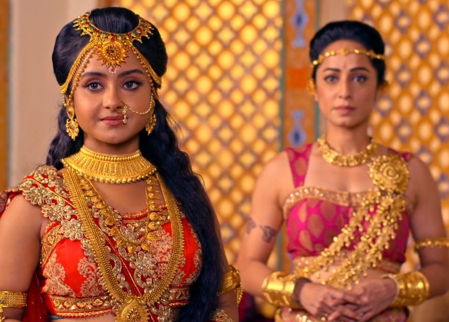 Sisters love!❤✨ Draupadi and Shikhandini!❤✨ @is_ishita #1yearofkrishnarjungaatha