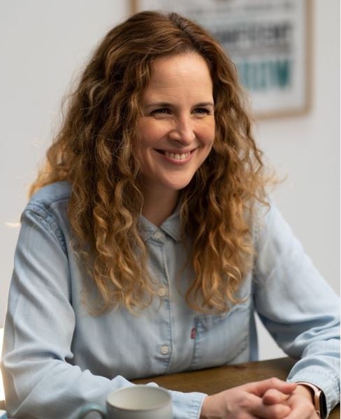 Check out the amazing @hannahloumiller

We will be doing a IGLIVE tomorrow! We will be having an honest conversation about midlife disappointments &amp; how we can make good choices for our wellbeing in these times.

#purpose