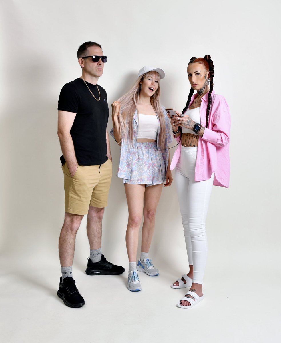 SHOSH (@shosh_ukg) on Twitter photo It’s not always easy out here but music brings the good vibes EVERYTIME and we got you! ☀️☀️☀️☀️☀️
.
EVERYTIME - SHOSH X PROPER TINGS X KELSEY **Drops this Friday’ on <a href="/newstatemusic/">New State</a> 💣🔥💣🔥💣🔥
.
PRESAVE LINK 🎶👉 orcd.co/everytime
.
<a href="/ProperTings_/">Proper Tings</a> <a href="/KelseySings/">Kelsey Sings</a> ☀️ It’s not always easy out here but music brings the good vibes EVERYTIME and we got you! ☀️☀️☀️☀️☀️
.
EVERYTIME - SHOSH X PROPER TINGS X KELSEY **Drops this Friday’ on <a href="/newstatemusic/">New State</a> 💣🔥💣🔥💣🔥
.
PRESAVE LINK 🎶👉 orcd.co/everytime
.
<a href="/ProperTings_/">Proper Tings</a> <a href="/KelseySings/">Kelsey Sings</a> ☀️