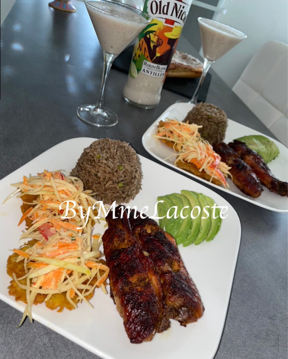 Madame_Lacoste's tweet photo. Haïtian Food 🇭🇹 ByMmeLacoste 

Instagram : https://t.co/Wnh8pinNgq

#Haiti #haitianfood #food #cuisinemaison #Foodie #cooking #punch #punchcoco #coco #rhum https://t.co/g0LpkM7IlH