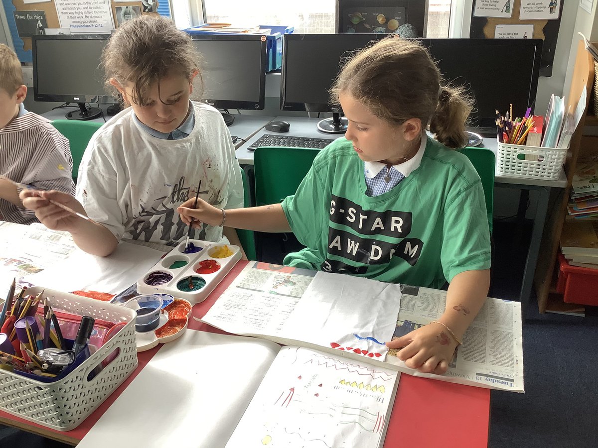 StWilfridsMusic's tweet photo. Fabric painting today in 2K. #Africanpatterns https://t.co/5ZyTcd0fmP
