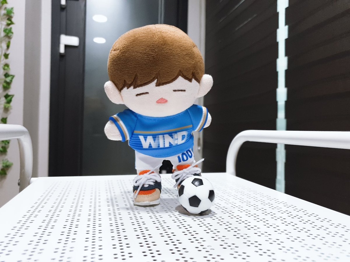 21.7.13
옷은 너무 이쁘구 사진도 올리고싶고 ..
나가지는 못하고  귀차니즘에 몸은 안따라주고 ㅋㅋㅋㅋ
담에 더 이쁘게 찍어서 올릴께여~🙄

🙋‍♀️뭉아 요기요기로 차~할수있지!!!
🐵음!! 오깨오깨~

#짼뭉이