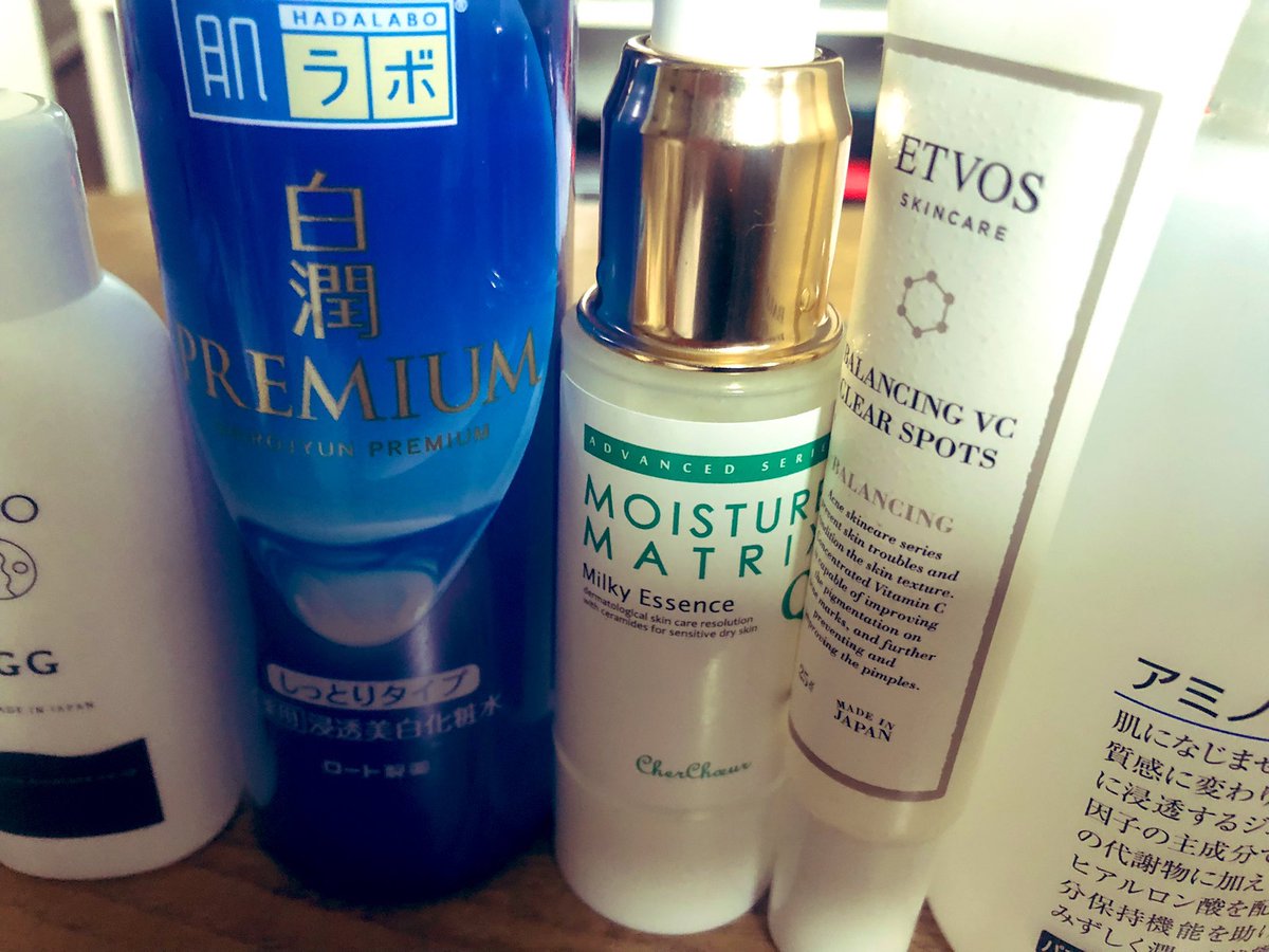 mimitan090909's tweet photo. 「ベビーオイル洗顔」「毛穴バランスリセット法」ビフォーアフター🙇‍♀️

ご本人は行き詰まってるとおっしやまられてましたが、すごくキレイになられてますよな👀✨

使われてるスキンケアも教えていただきました。（朝、夕）

「毛穴バランスリセット法」についてはこちら💁‍♀️
https://t.co/uiTcbrkeer https://t.co/HfMp9DZeWb