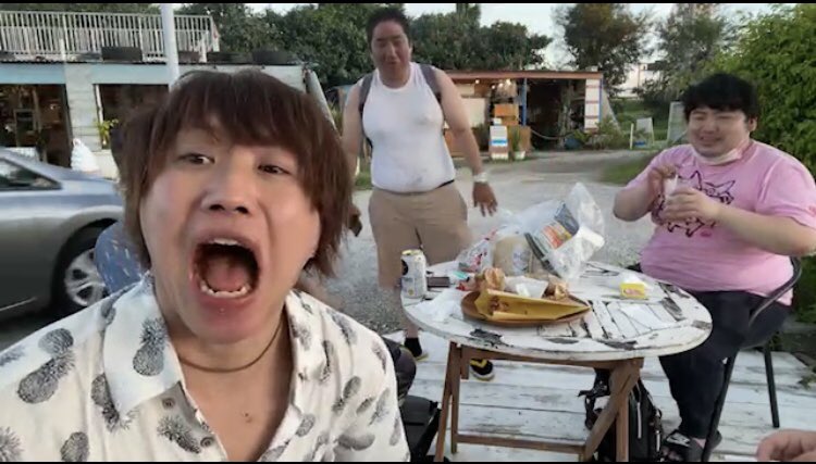 kreva_biz's tweet photo. 沖縄旅にきしたかし凸🤬🍙🎒
やっちょのあーんかわいいwww
きしぱるぱるより細いんだなァ

#きしたかし
#やっちょ
#養分
#金バエ
#ぱるぱる https://t.co/WP9sv19HeB
