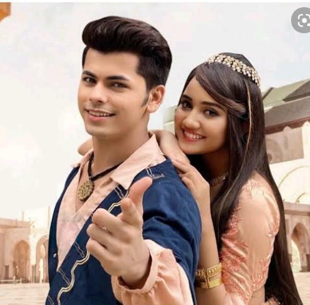 Love means you 🌎💖❤️♥️💕
#1YearOfYasdin