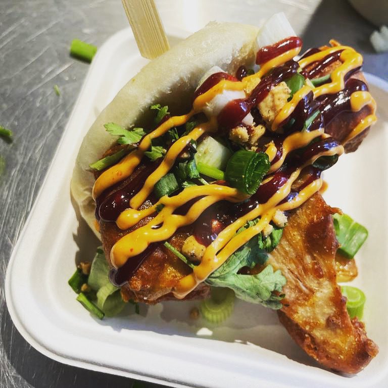 Dim Sum Su | Sue Lee (@dimsumsu) on Twitter photo #Vegan Hoisin Jackfruit Bao served spring onions, coriander rock sugar peanut mix and sriracha Mayo <a href="/generalstores_/">General Stores</a> #mediacityuk #Vegan Hoisin Jackfruit Bao served spring onions, coriander rock sugar peanut mix and sriracha Mayo <a href="/generalstores_/">General Stores</a> #mediacityuk