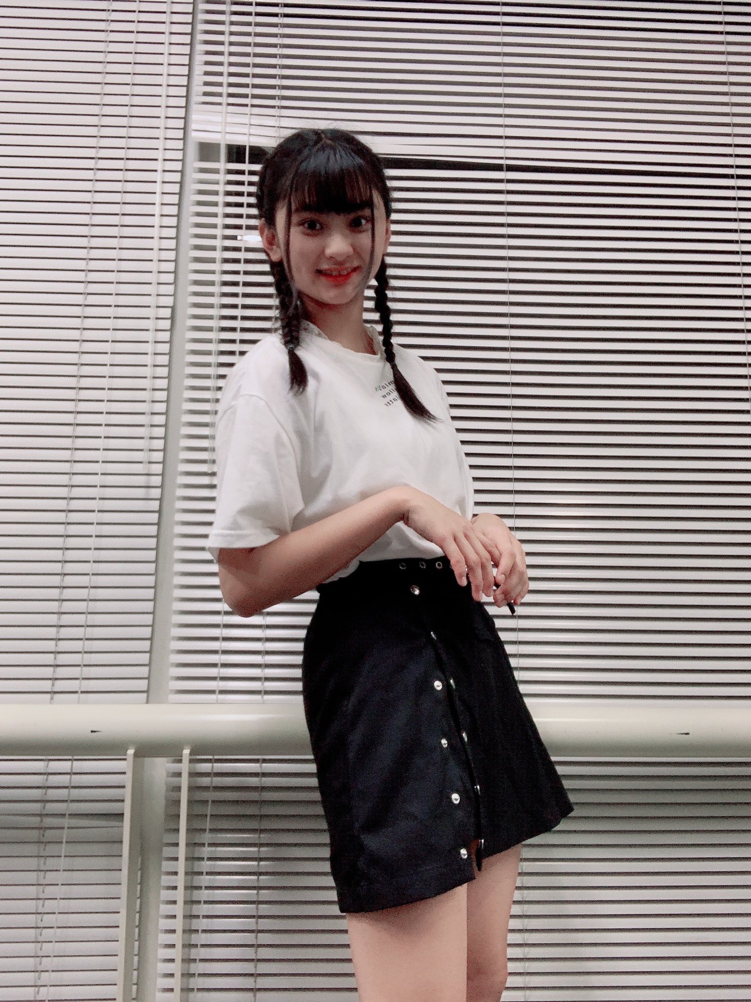 中学生　スカート 