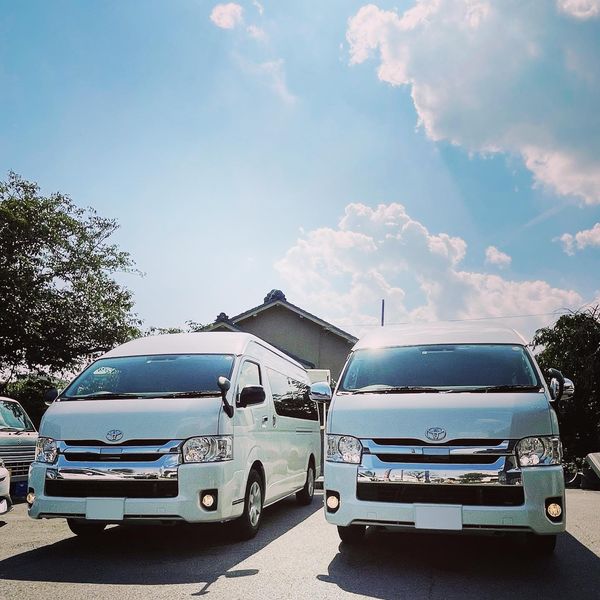 Axellauto V Twitter ただのグランドキャビンとは違います 当社レンタカーの10人乗りハイエース 実は 超レア 10人乗り ディーゼル車 ノーマルのグランドキャビンはガソリン車なので燃費で超有利 ウチの10人乗りなら燃料代で4割程度はお得になりますね T