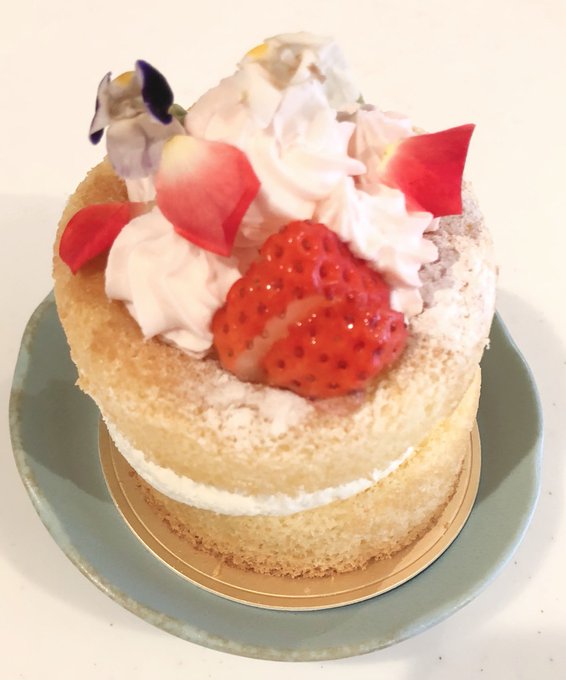 今日なんかもうすっっっごい頑張ったからご褒美入れる 