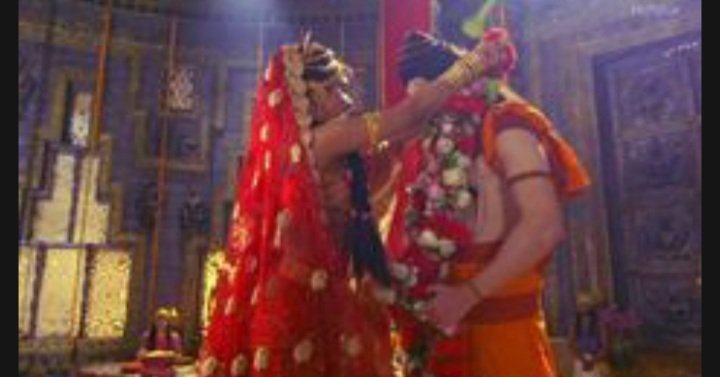 Prem bhav se Purn ye Vivah ka bandhan Drupadi aur Arjun ki hain asi sammandh Jo hain Mahabharat ki yatra ka ak naveen arambh #RadhaKrishn #1yearofkrishnarjungaatha