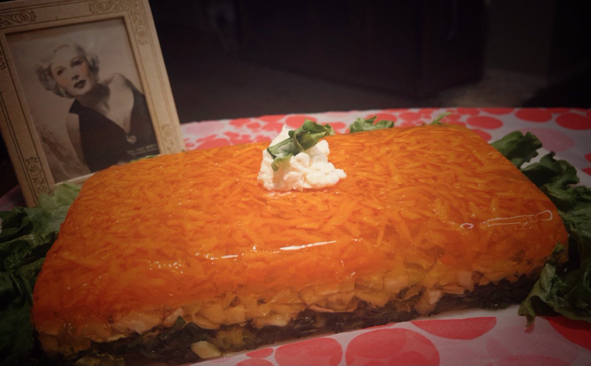 minervajayne's tweet image. A beautiful Vegetable Quartet…my latest foray into congealed living. Bright layers of carrot, cabbage, green onion, and spinach, all held together by tangy lemon gelatin. Zsa Zsa approves. And so do I! #aspic #gelatin #retrorecipes #retrofood #eatpretty #zsazsagabor #foodie