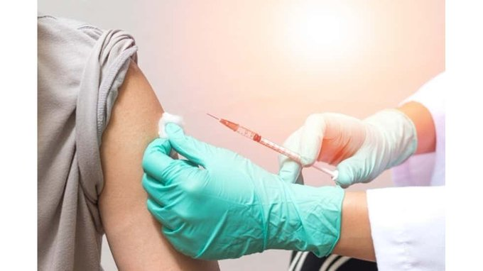ians_india's tweet photo. Global business activity in many regions continues to be constrained by the ongoing #Covid19 pandemic, despite the success of the roll-out of #vaccines in the advanced economies in cutting deaths, a report by Dun and Bradstreet said. https://t.co/gaI8aomFg7