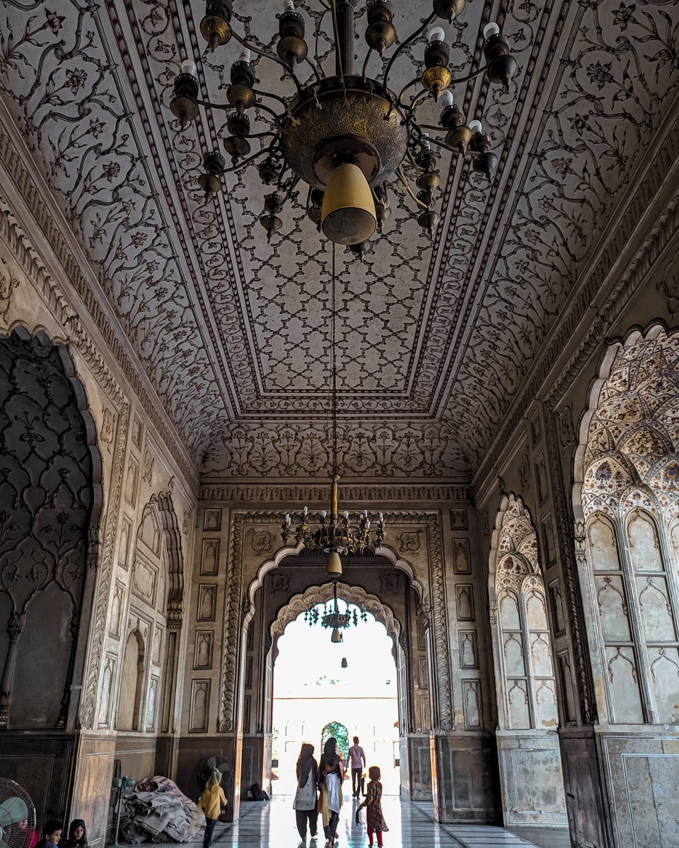 manojrathodd's tweet photo. Interior of Badshahi Mosque, Lahore Pakistan ๐ต๐ฐ
.
#Mosque #Islamic #Religious #Pakistan #Lahore #Bbcscaredspace #Bbctravel #Travel #Instagram #Archaeology #Manojrathodd https://t.co/mj6HXE2G8O