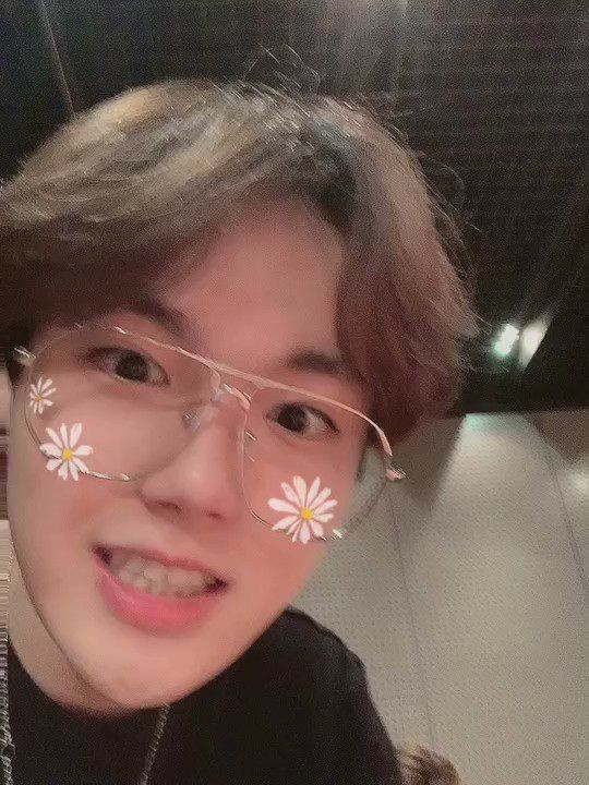 bonchildx's tweet photo. abis jumatan mlh kopid
#DOYOUNG
#dobby https://t.co/xlM2kBSfLk