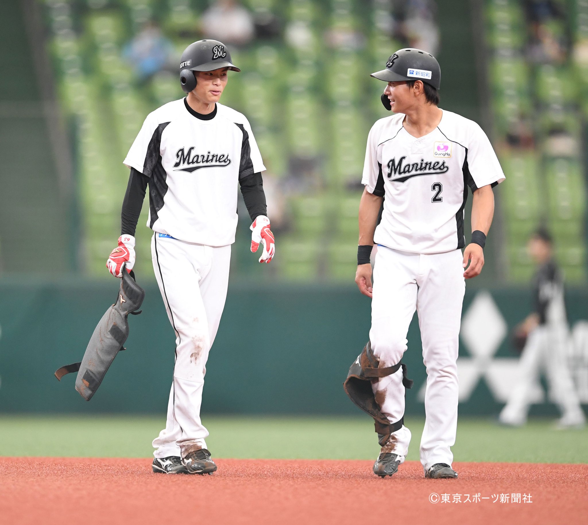 ロッテマリーンズ　ボブルヘッド人形　佐々木朗希 2体　藤原恭大　和田 康士朗 ロッテマリーンズ ボブルヘッド人形 佐々木朗希 2体 藤原恭大