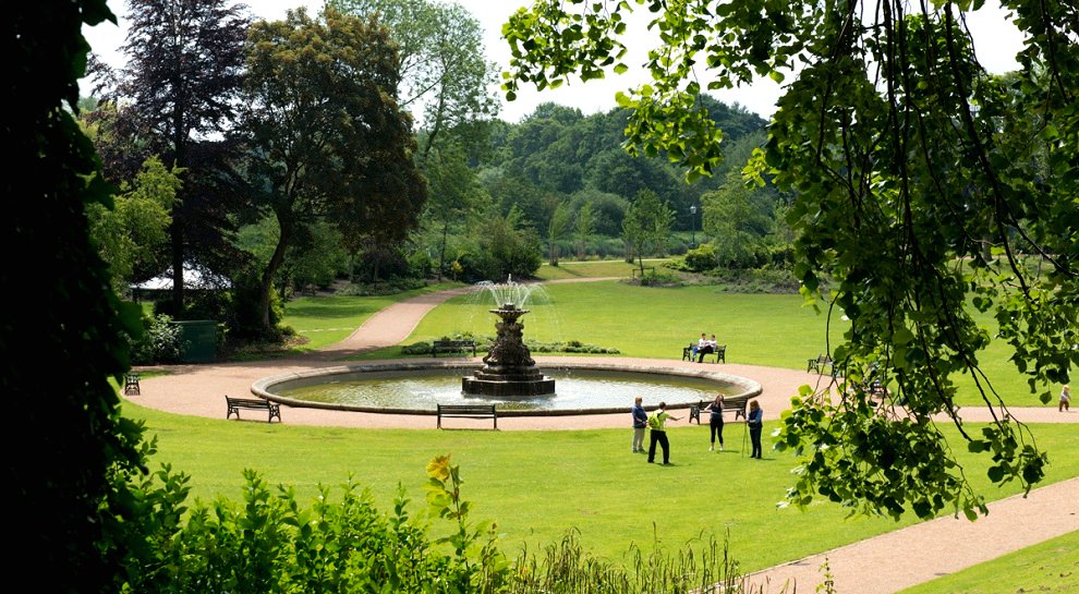 Lap it up over your lunch break this summer!

Run, walk or jog and get sponsored £1 a lap to help raise funds for <a href="/SpacePreston/">The Space Centre</a>.  

10 laps over 10 days, in the park, by the docks or just wandering around town.

More details on:  spacecentre.fundraising@gmail.com