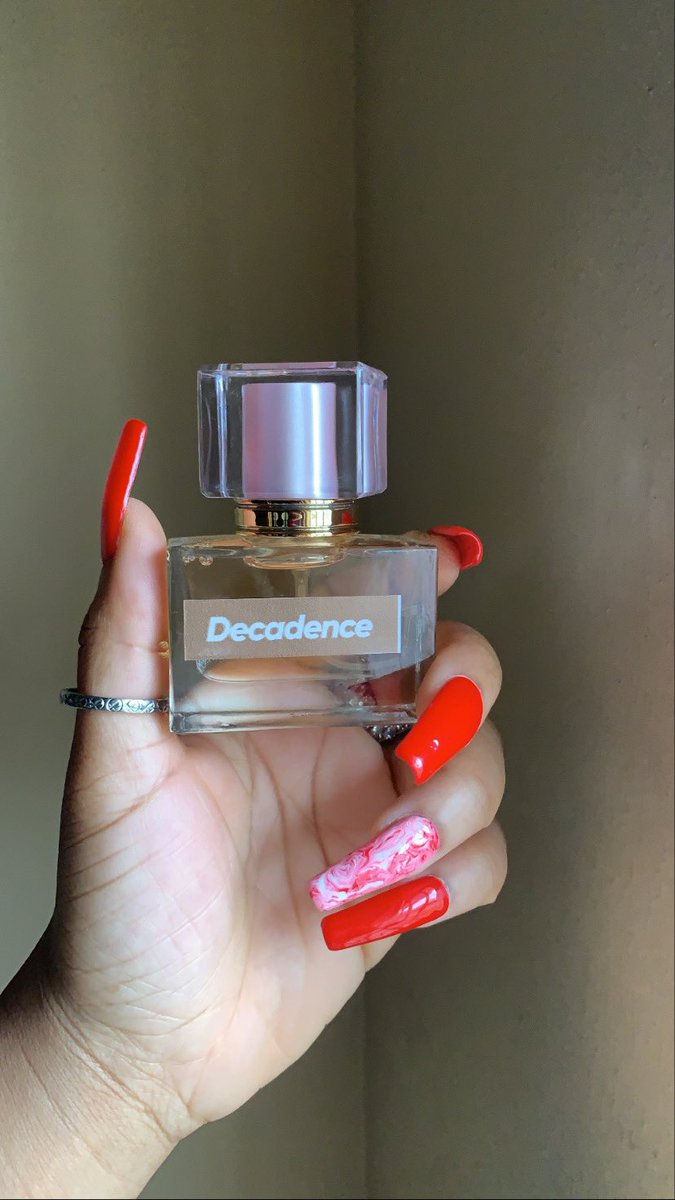 oakessence_ng's tweet photo. 30ml perfume oils - N7,000 each

All our oils are original, pure and lasts up to 48hours. 
They will be able to smell you from a mile away https://t.co/HbOfyOgPGb