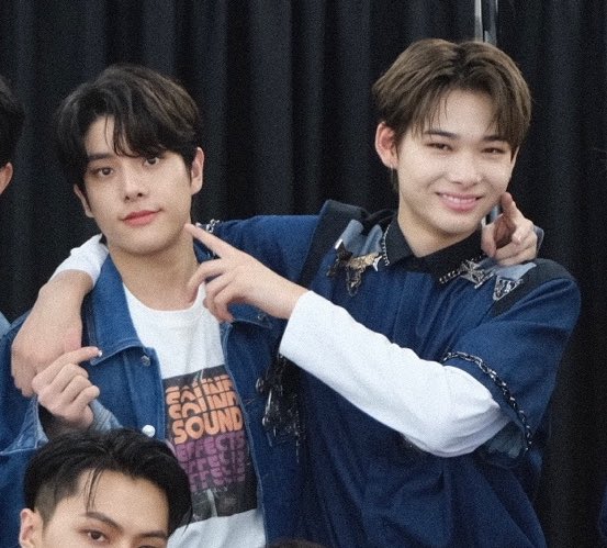 jakexchloe's tweet photo. cuties >< https://t.co/Kpqeo2Dg1j