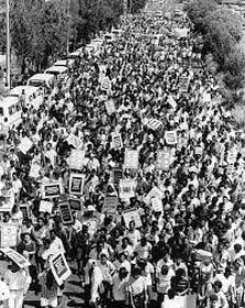 Maxisobito's tweet photo. They didn't protest like this https://t.co/IqKK6I9Mzc