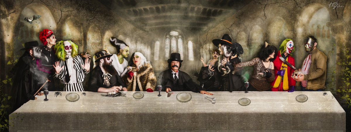 darkgfoto's tweet photo. LA GRAN FAMILIA
#Dark #MonstersAtWork #beauty #Vampire #joker https://t.co/CsymWjwY9n