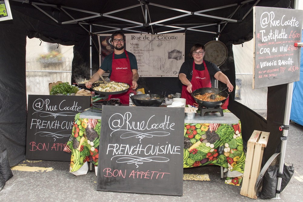 We have last minute food stall availability at the Bath Boules in Queen Square on 23-25 July! Hot food and /or dessert offering needed, please DM for further information...#bonapetit