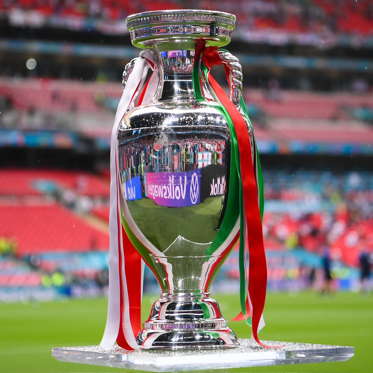 #EURO2020

Most goals - Ronaldo (5)
Most assists - Steven Zuber (4)
Most free kicks - Damsgaard (1)
Most key passes - Veratti (14)
Most chances created - De Bruyne (16)
Most Successful dribbles - Sterling (23)
Most through balls - Pedri (4)
Most goal creating actions - Pedri (5)