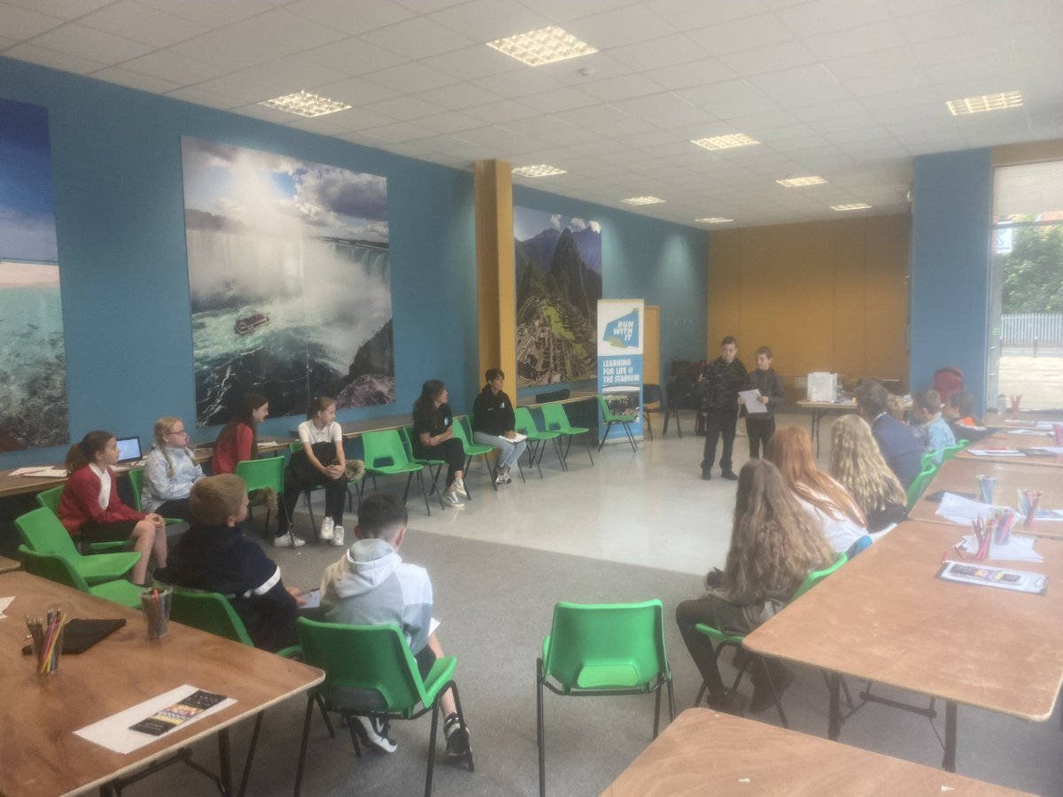 RunWithItHull tweet media