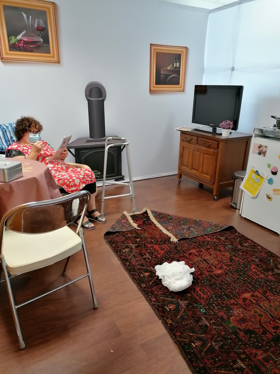 vanessaFoti's tweet image. Après le #PoleEmploi #Draguignan, #StRaphael organise son #EscapeGame dédié aux services à la personne
avec la précieuse collaboration de @LogicEscape
8 demandeurs d'emploi se confrontent à la réalité du #métier grâce à 1 mise en situation + que réaliste!
@DomiNedelec1 @asgonelle