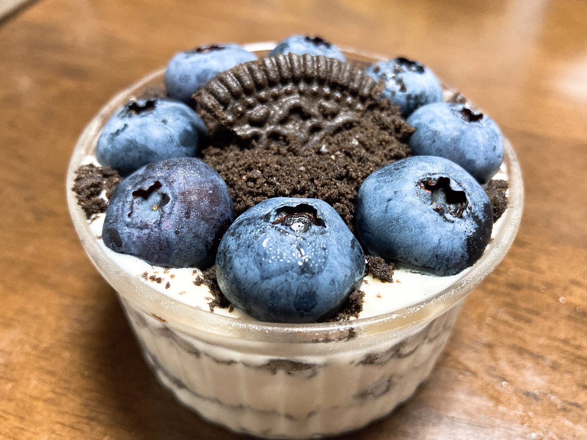 H9qW9SlAMhBxC7Q's tweet image. オレオチーズケーキ作りました♪
少しアレンジして、実家の庭で撮れたブルーベリーを乗せてます笑

youtu.be/sjbXHqv4wbE
#みにねこ 
#お家カフェ