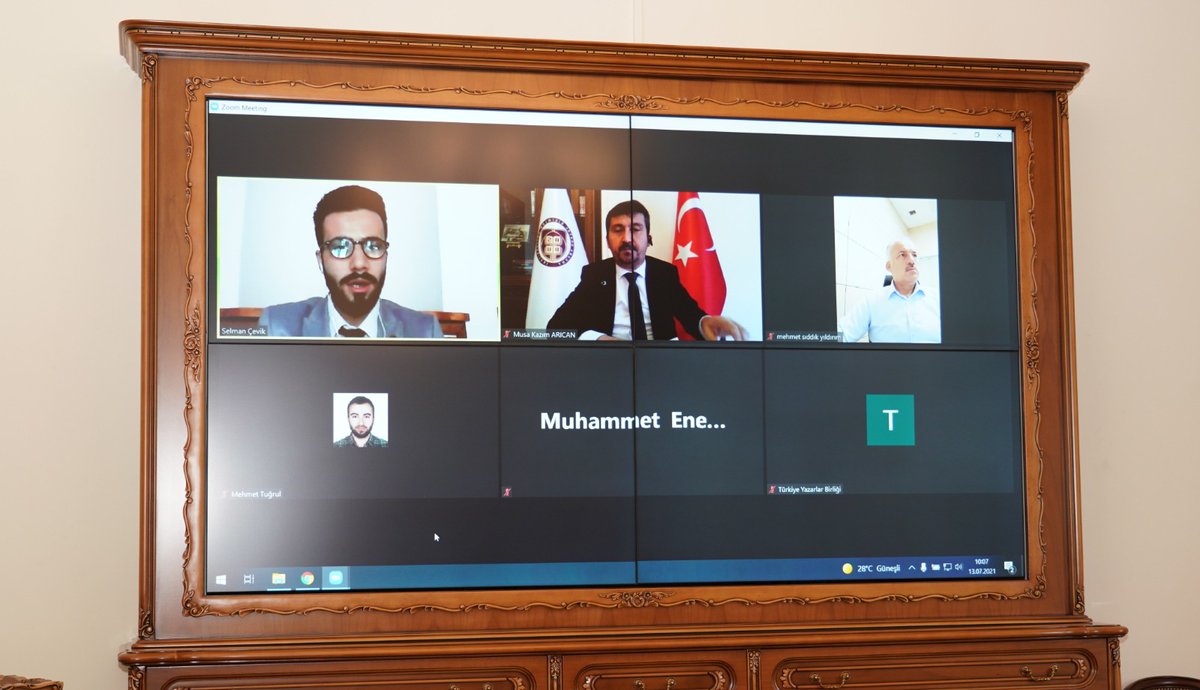 Başkan Arıcan: 15 Temmuz'u dünyaya anlatmalıyız.

Türkiye Yazarlar Birliği, “15 Temmuz Demokrasi ve Milli Birlik Günü” dolayısıyla Gençlik ve Spor Bakanlığının desteği ile “İstiklâl ve İstikbâl Mücadelesi Uluslararası Öğrenciler Paneli” düzenledi.

tyb.org.tr/baskan-arican-…