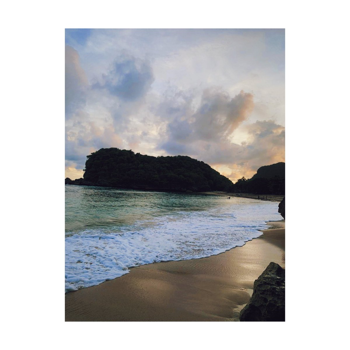 duckydonut's tweet photo. #beachcompilation part 2 https://t.co/tdHzZ3omWp