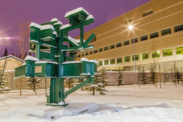 NaoCasanova's tweet photo. Una ESCULTURA DE ACERO AISC es una herramienta para la enseñanza de uniones en estructura metálica.
Fue creada en 1986 por D. Ellifritt, profesor emérito de ingeniería civil en la Universidad de Florida y hoy 170 centros (universidades y escuelas técnicas) en EEUU tienen la suya. https://t.co/VurFHcFDqT