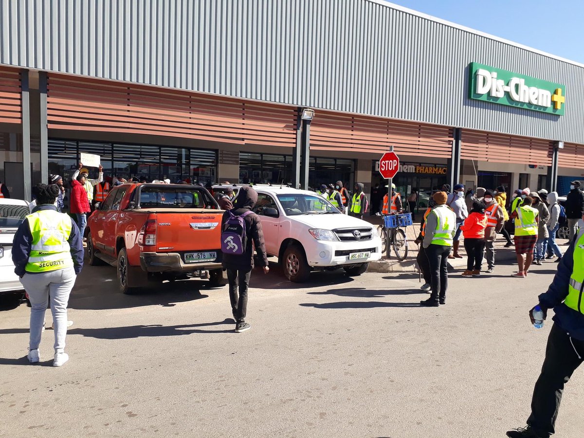 LMagagane's tweet image. MegaCity in Mahikeng North-West opened, members of the community came in numbers to protect their jobs and shops. #looting #ProtectSouthAfrica #Sandton