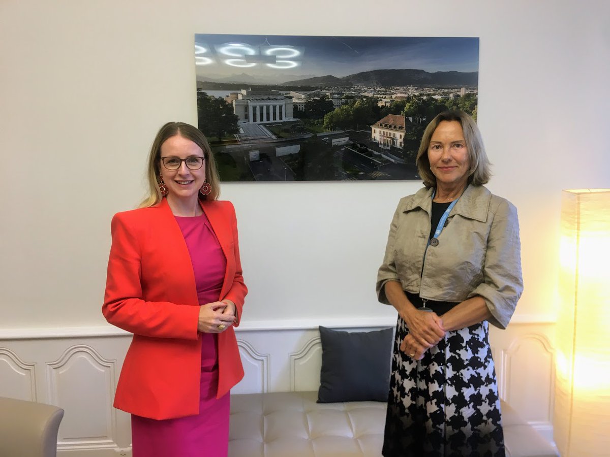 UNECE's tweet photo. 🇺🇳@algayerova &amp; #Austria's Federal Minister for #Digital &amp; Economic Affairs, Margarete Schramböck🇦🇹, explored strengthening cooperation incl. on #digitalization #trade #SmartCities #MSMEs #Transport #Innovation #circulareconomy

🇦🇹 Chairs @UNECE🇺🇳&amp; is actively engaged in its work https://t.co/4ENwLKzBfm