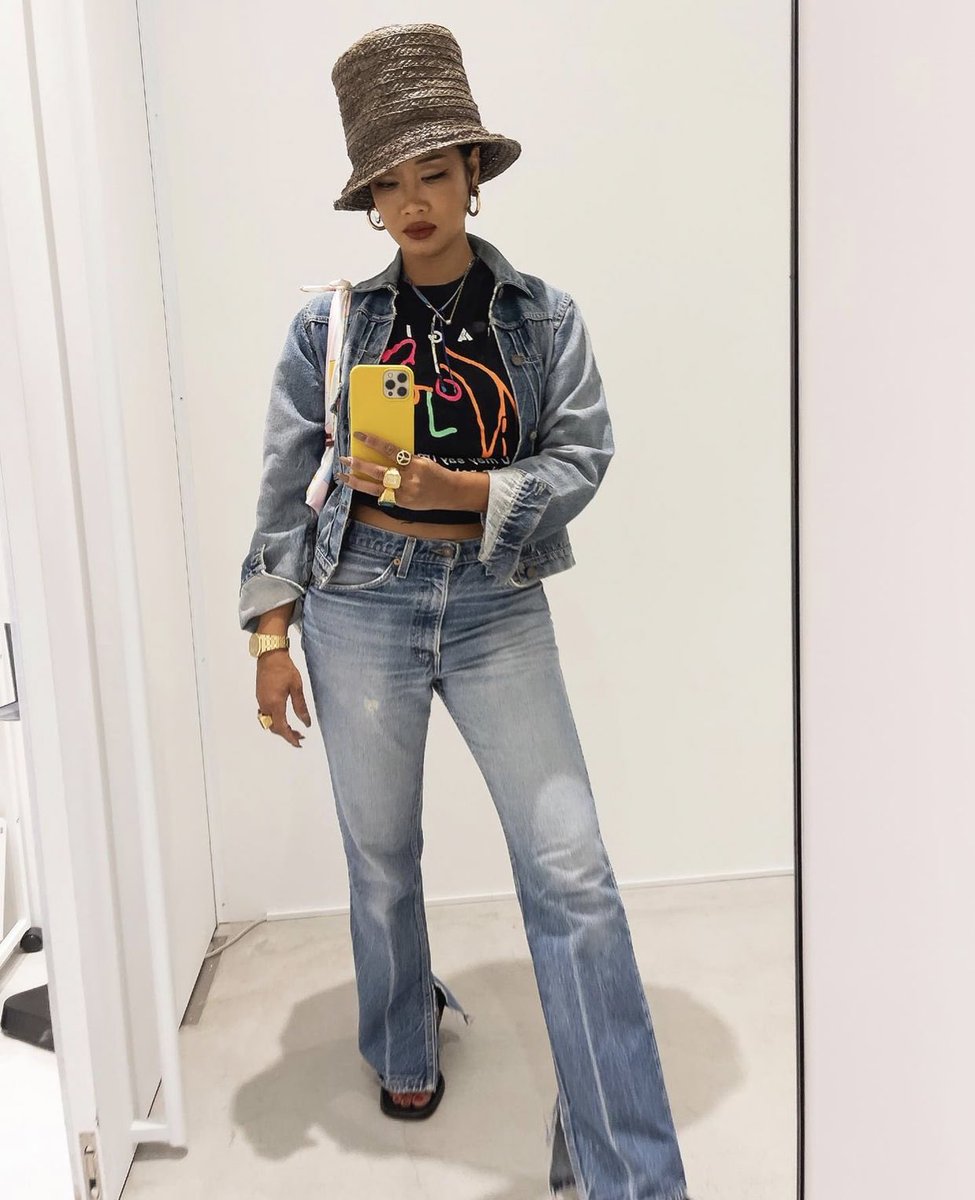 StreetFashion01's tweet photo. YOON AMBUSH STYLE!🖤 https://t.co/t31IGCaEwZ