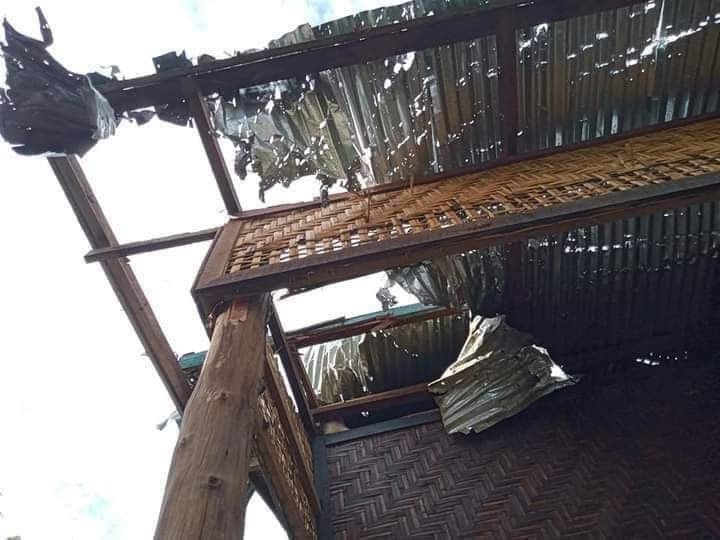 Terrorists (SAC) raided into houses, fired with heavy artillery shells to TanPouk Village,#Mingin,#Sagaing region and killed an innocent 60yrs old man,U Myint Swe today. And,stationing in Myaungzin village tonight. Lot of IDPs and ppl were massacred in Sagaing region.
#July13Coup