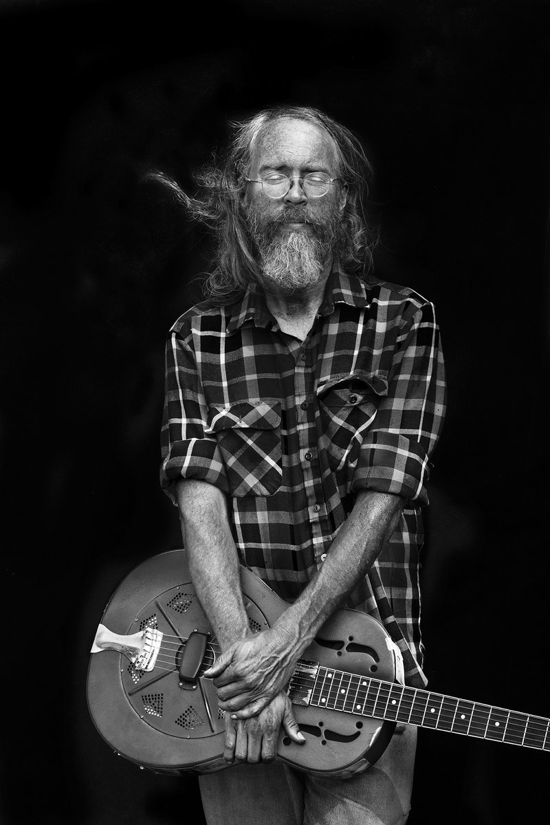 Smithsonian Folkways (@folkways) on Twitter photo "817 Oakland Avenue" by <a href="/theCharlieParr/">Charlie Parr</a> is out today! The song is a meditation on gratitude, with Parr's worn and wise voice urging the listener to pursue joy. It is the third single from 'Last of the Better Days Ahead,' coming 7/30.
Pre-order + listen: orcd.co/charlie-parr-l⦠"817 Oakland Avenue" by <a href="/theCharlieParr/">Charlie Parr</a> is out today! The song is a meditation on gratitude, with Parr's worn and wise voice urging the listener to pursue joy. It is the third single from 'Last of the Better Days Ahead,' coming 7/30.
Pre-order + listen: orcd.co/charlie-parr-lā¦