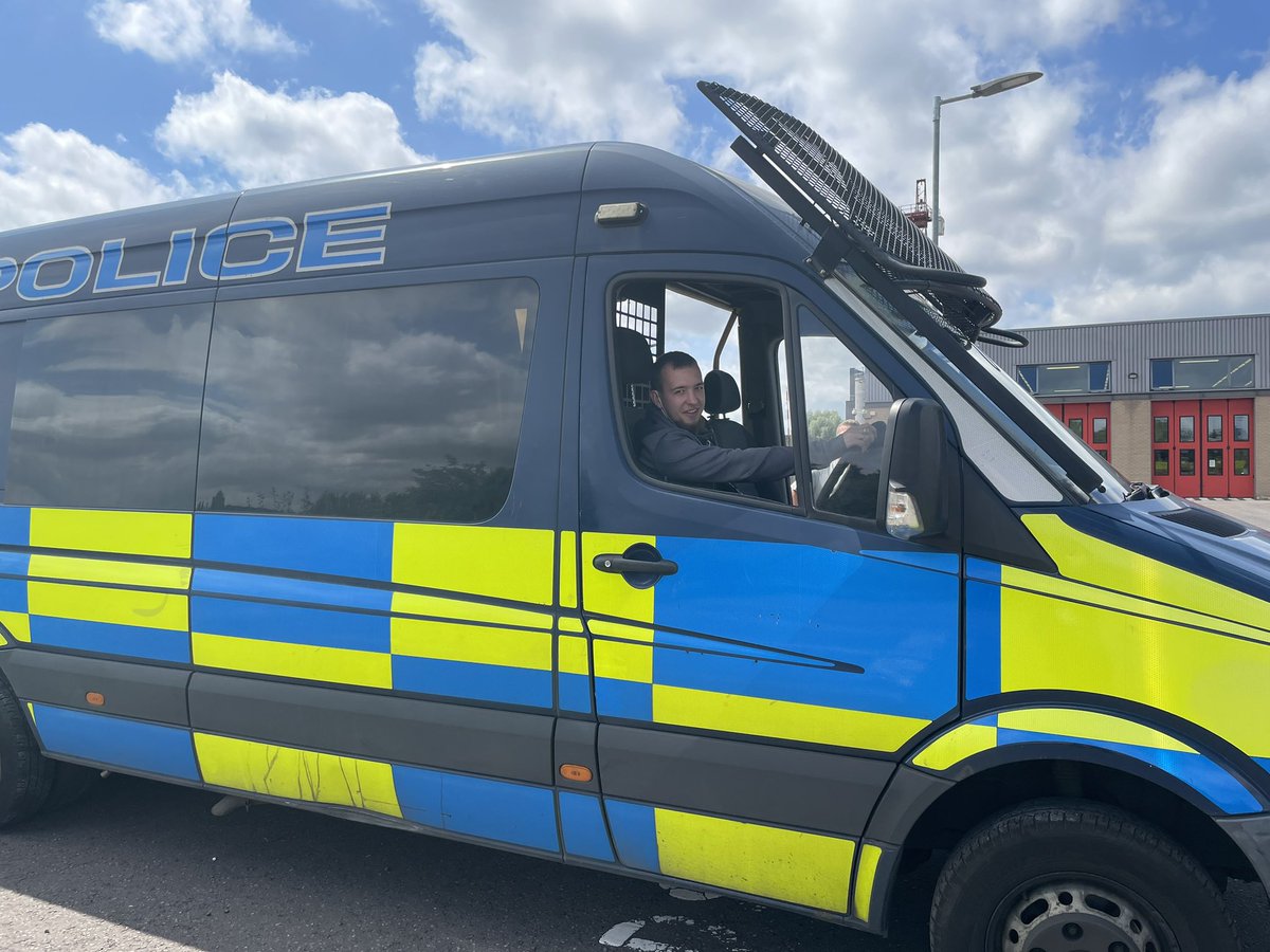 A visit from @RothNorthNPT today to show our @PrincesTrust team around a public order van.