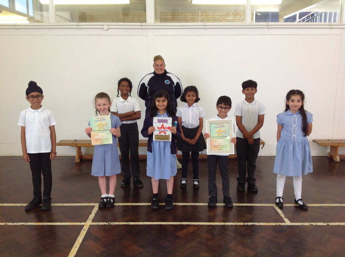 RyversSchool's tweet photo. This year our KS1 students have achieved GOLD in the KS1 Active Stars Award from @SloughSSN
Miss Taylor and Mr Boddy are extremely proud of everyone for the enthusiasm and determination they've shown.
@BerkshireGames @YourSchoolGames
#Goldaward #TeamRyvers #Teamwork 🥇 https://t.co/xB52SZQhk4