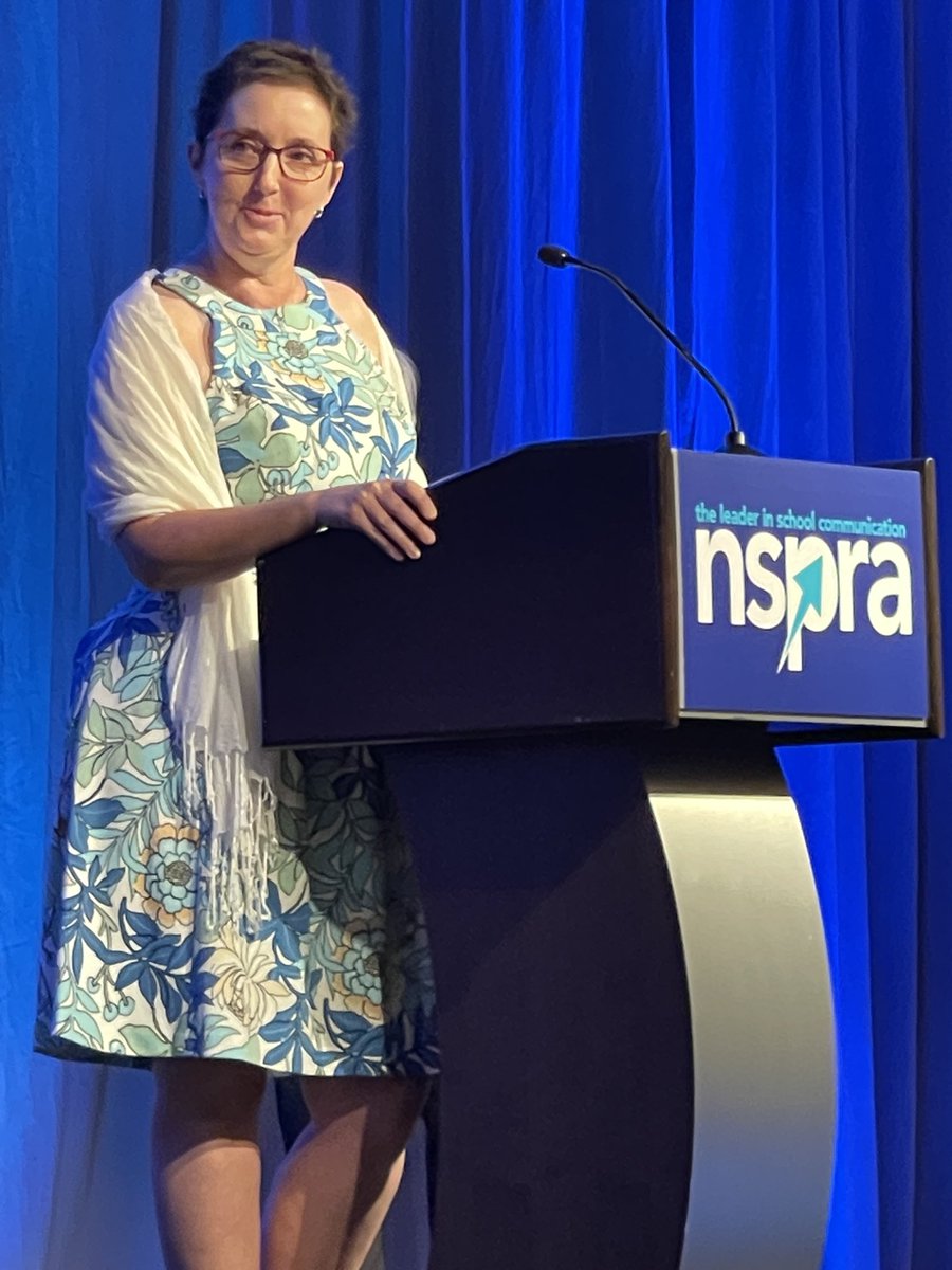 AngelaMarshall_'s tweet photo. ⁦@SusanBrott⁩ thanks the mentors in her life while accepting the Barry Gaskins Mentor Legacy Award. #NSPRA2021 https://t.co/v7rJtHooke