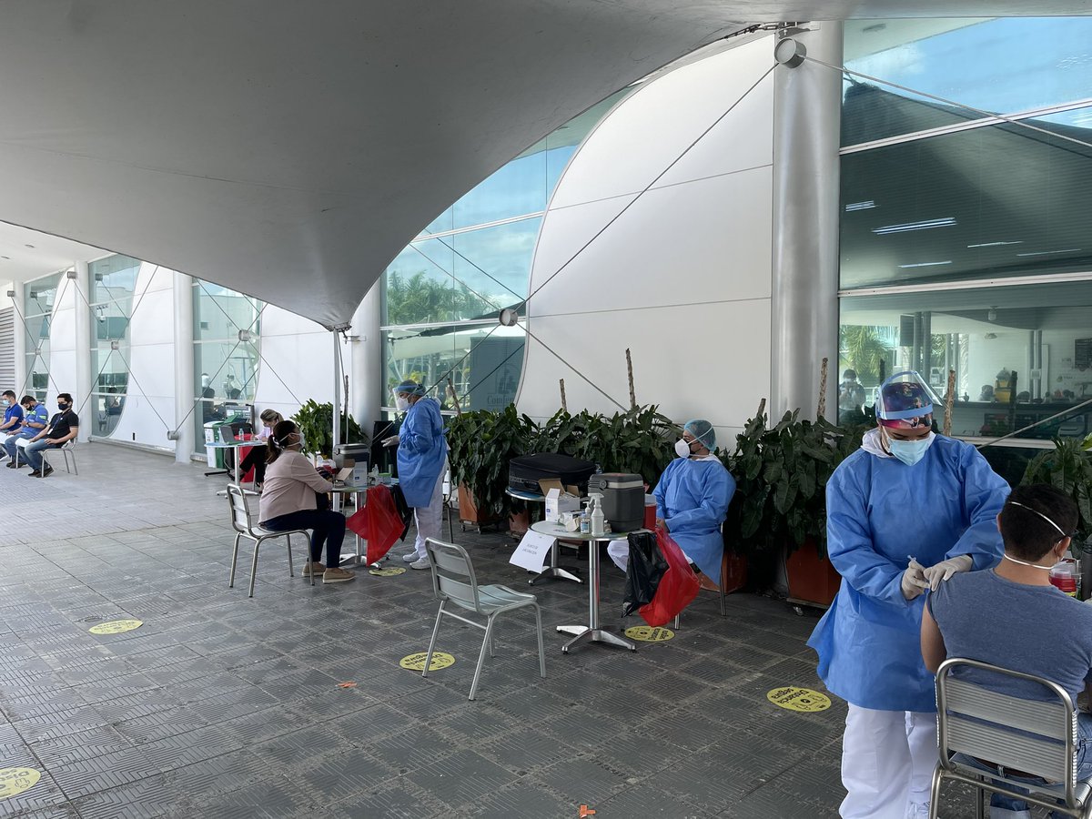 mmontoyabozzi's tweet photo. 💉Iniciamos la vacunación para nuestro equipo de @ESSAGrupoEPM menores de 40 años. Gracias al Gobierno Nacional, @ANDI_Colombia, @ComfenalcoSant por su apoyo en este proceso 🙌 https://t.co/Ke3hrcDqnH