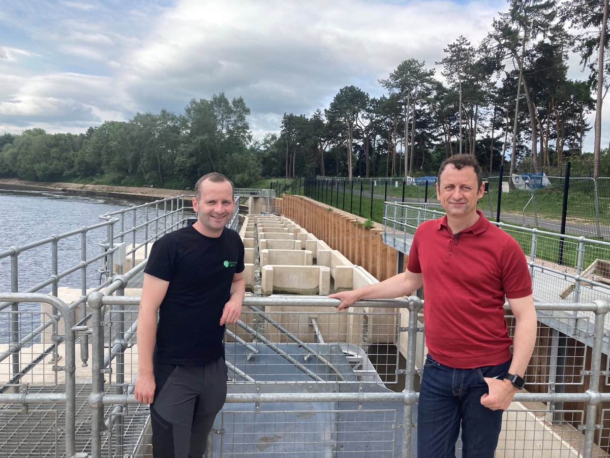 Did you see Matt Buck, our Fisheries Technical Specialist on <a href="/BBCTheOneShow/">BBC The One Show</a> last week? 

Matt was at the biggest fish pass in the country, Diglis, which will restore 158 miles of river habitat and protect the historic Shad 🐟

Read more on the project: environmentagency.blog.gov.uk/2020/10/24/unl…